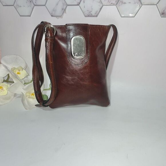 Crabtree Collection Lucious Brown Leather Crossbody Bag - Picture 1 of 16